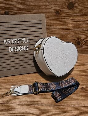 Heart Shaped Purse With Embossed Floral Detail Crossbody Bag